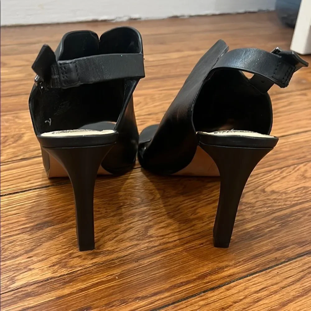 Elegant Black Heeled Sandals